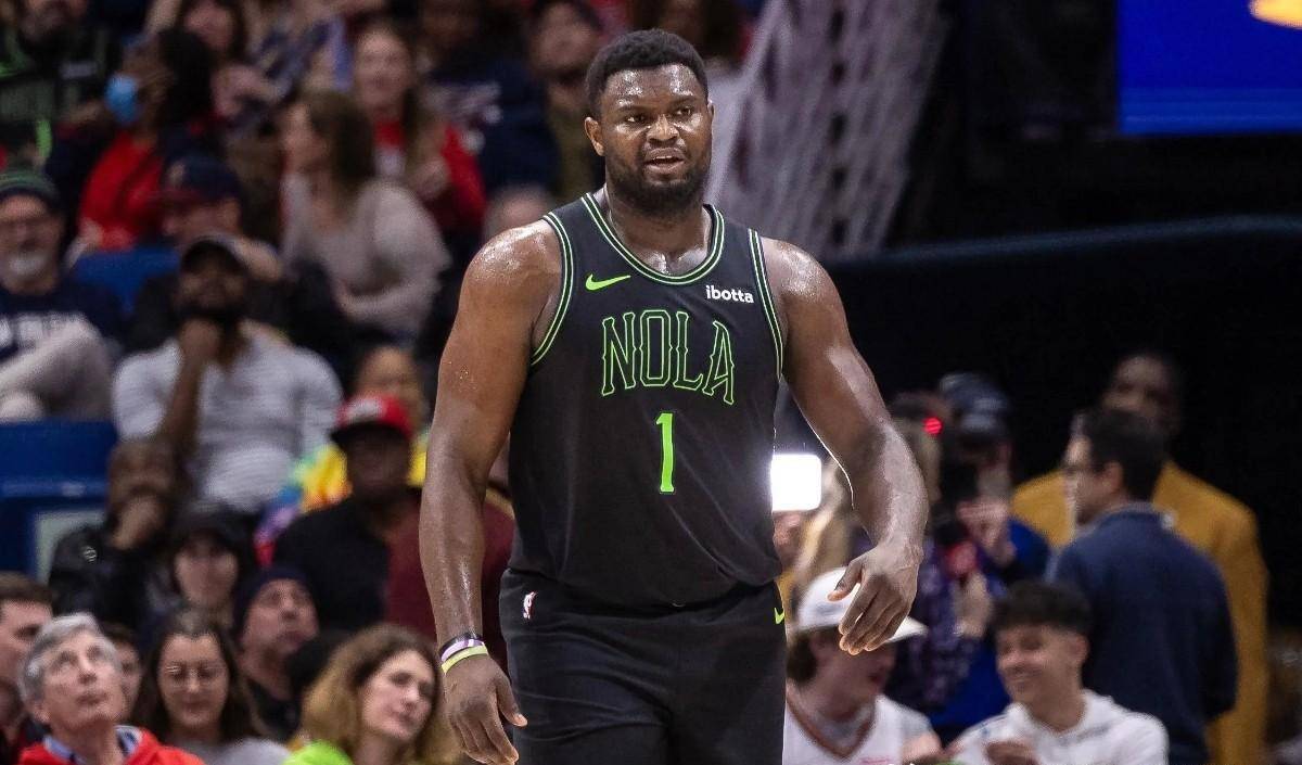 鹈鹕队中锋威廉森半场+惊艳全场的简单介绍 鹈鹕队中锋威廉森半场+惊艳全场的简单介绍