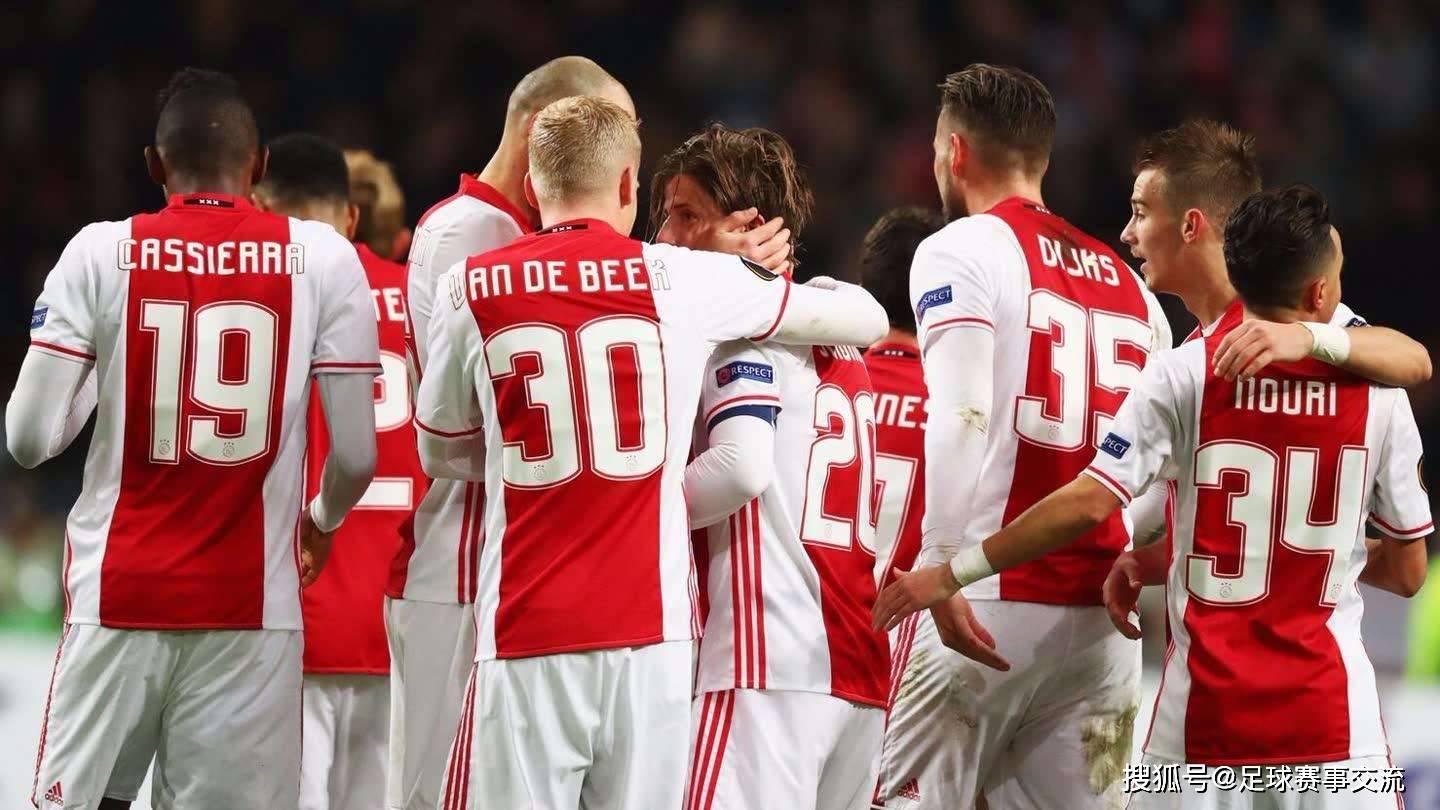 包含阿贾克斯对决英超劲旅,谁能占据上风?的词条 包含阿贾克斯对决英超劲旅,谁能占据上风?的词条