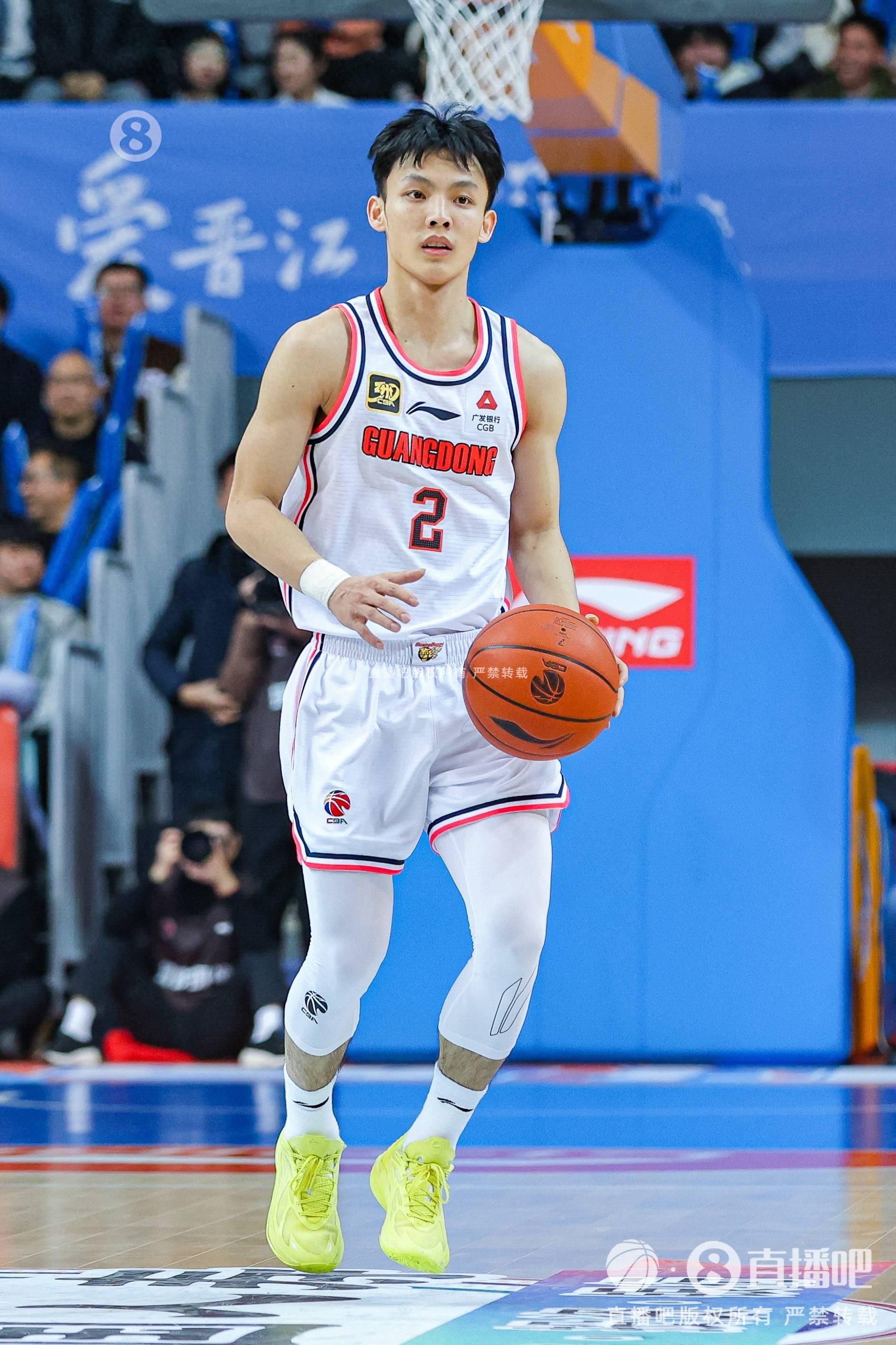 开云体育官方网站-关于CBA球员技艺精湛，为球迷奉献惊艳表现.的信息