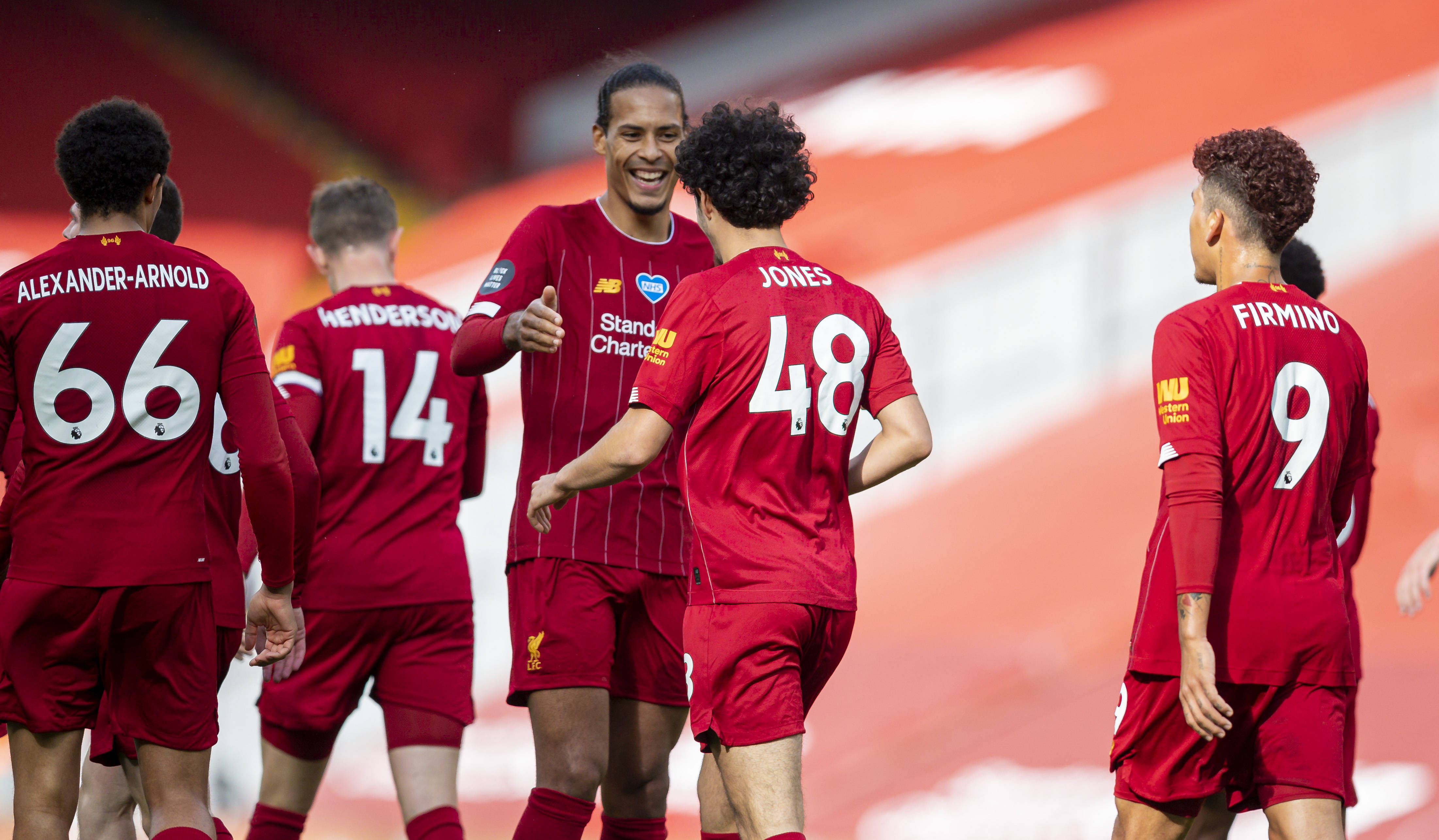 开云体育APP下载-利物浦备战诺维奇，在球场全力以赴