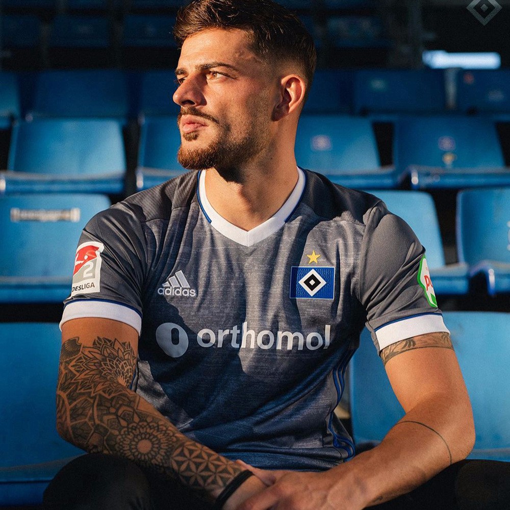 关于汉堡披露新赛季主场球衣设计的信息 关于汉堡披露新赛季主场球衣设计的信息