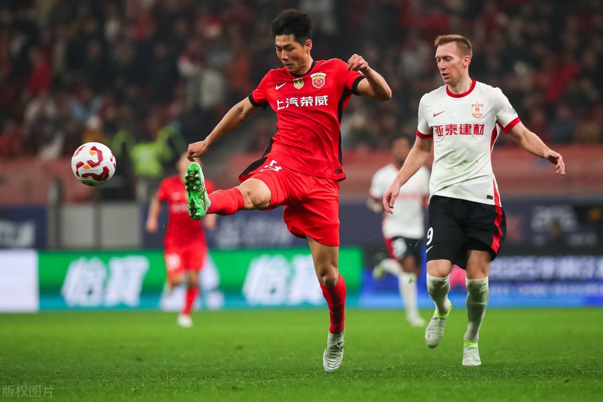 保级大战升级：长春亚泰与上海申鑫交手，险胜对手，保级希望大增的简单介绍