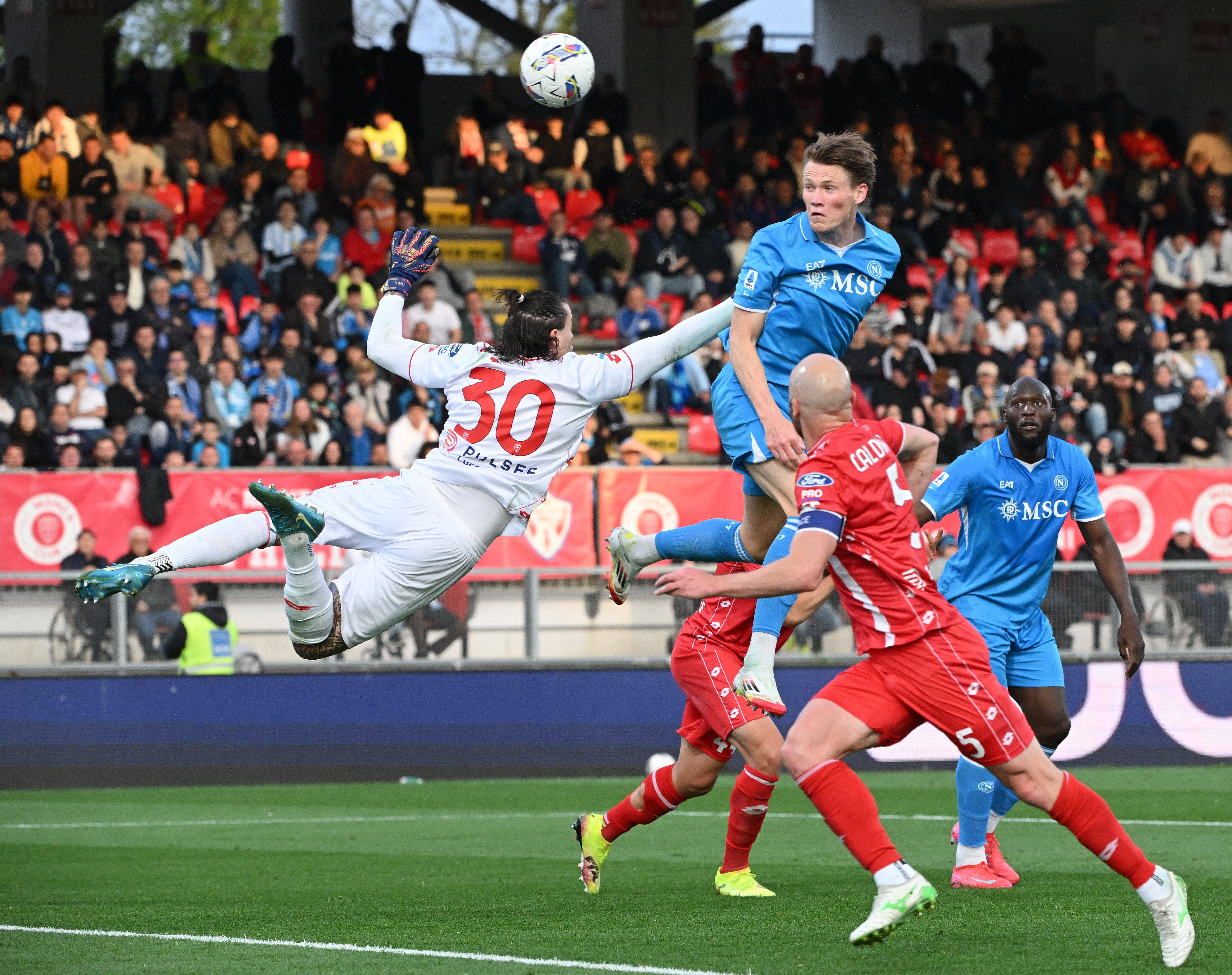意甲劲旅力克对手,晋级淘汰赛阶段 意甲劲旅力克对手,晋级淘汰赛阶段