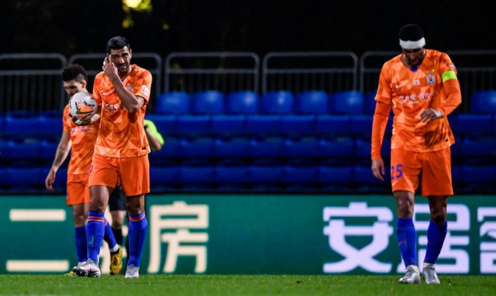 苏宁客场不敌恒大，遭遇两连败