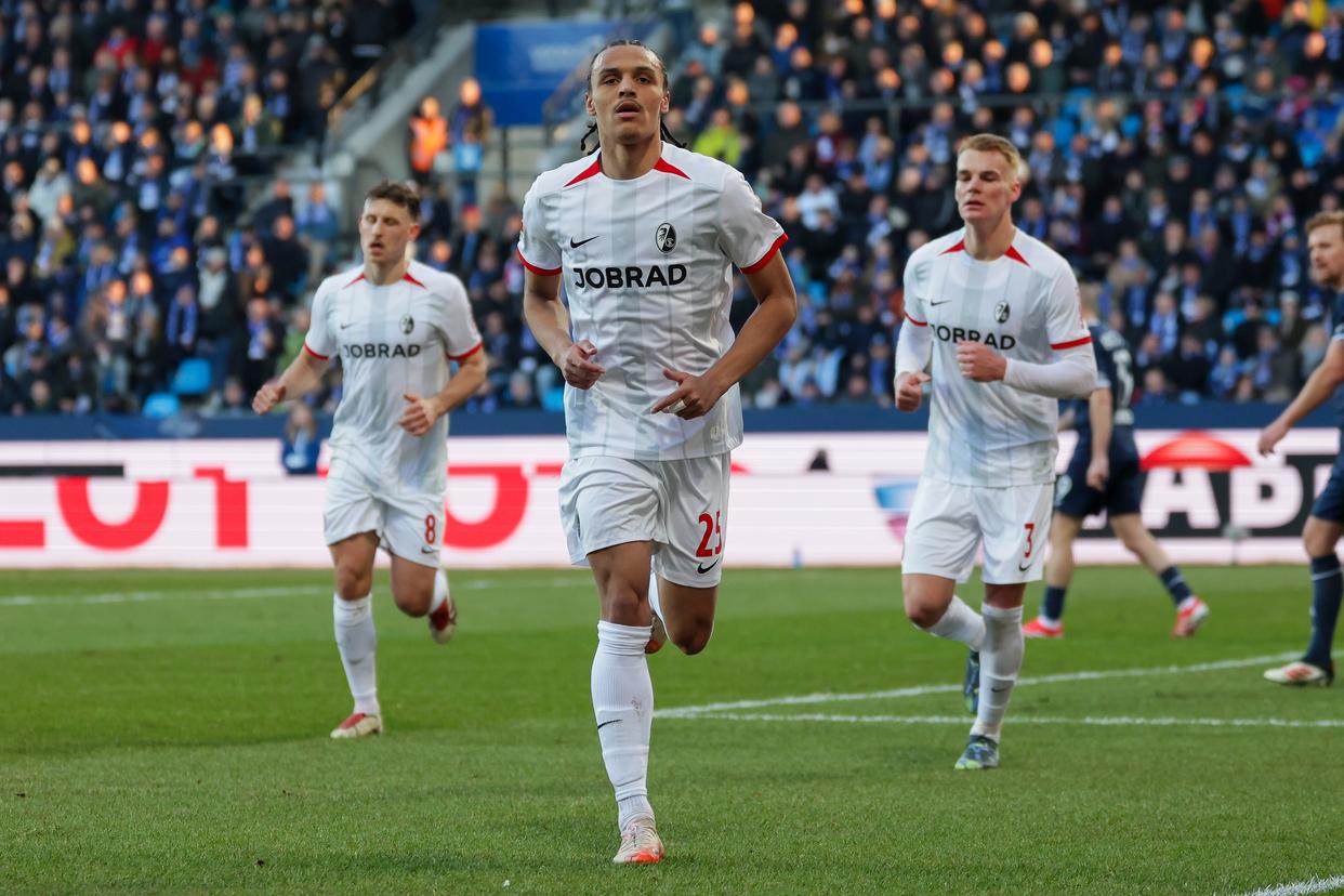 包含弗赖堡客场遭遇挫败，德国足球实力尚待提升的词条