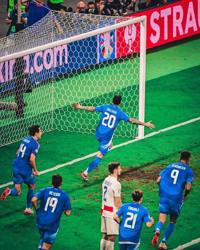 开云体育登录-意大利队凭借因西涅的进球晋级下一轮