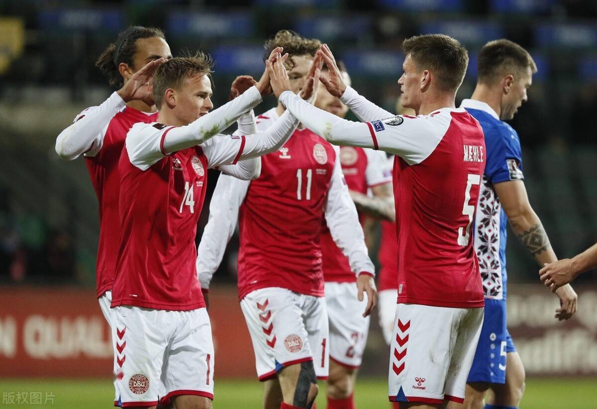 包含葡萄牙客场逆转摩尔多瓦,小组榜首不动摇的词条 包含葡萄牙客场逆转摩尔多瓦,小组榜首不动摇的词条