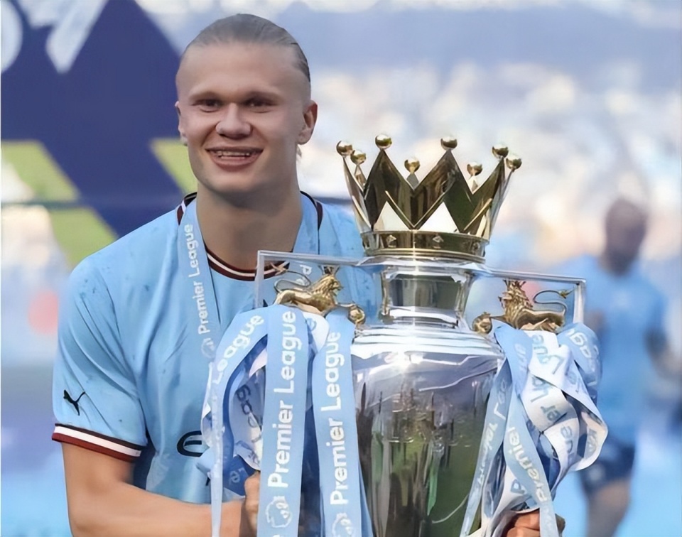 王队新秀表现出色,球队备受看好前途不可限量的简单介绍 王队新秀表现出色,球队备受看好前途不可限量的简单介绍