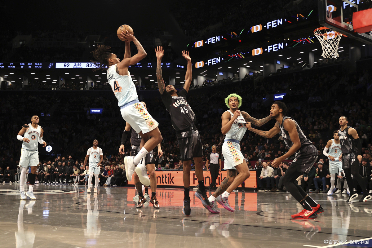 篮球联赛中诞生的令人振奋胜利场面备受瞩目 篮球联赛中诞生的令人振奋胜利场面备受瞩目