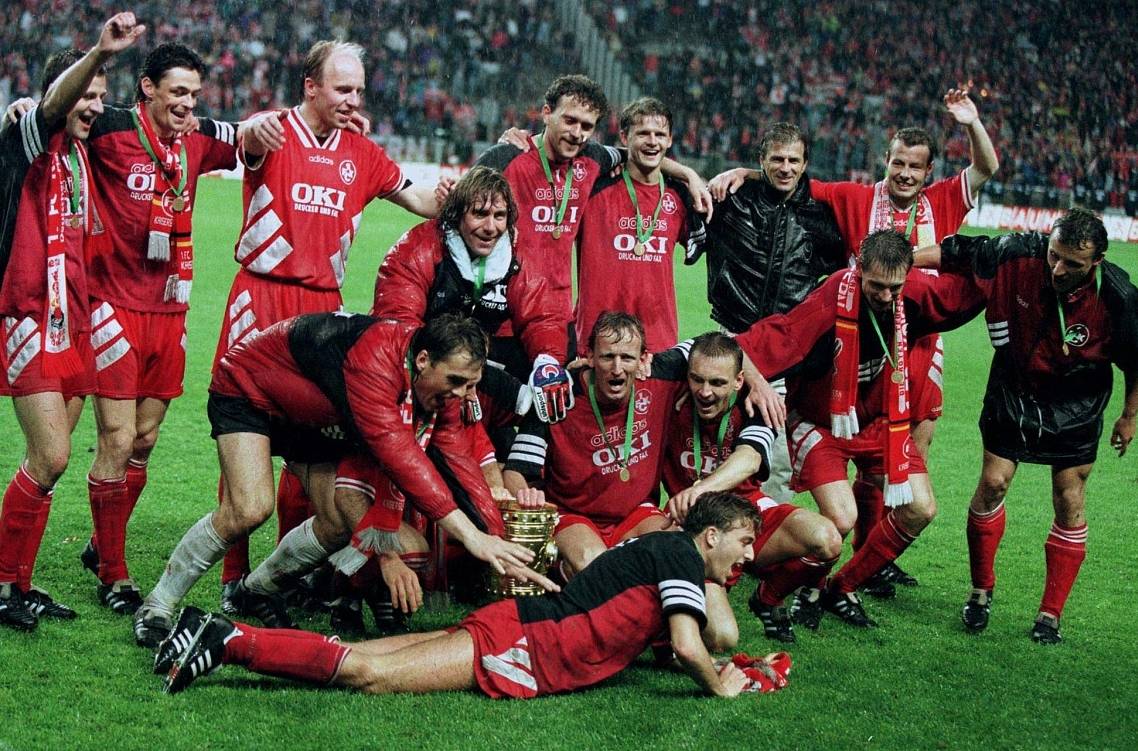 意甲豪门们在赛场上全力以赴 意甲豪门们在赛场上全力以赴