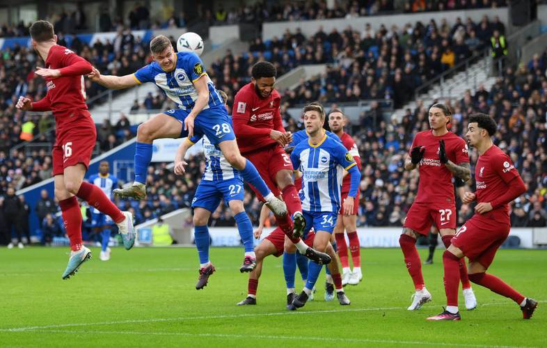 沙尔克在主场不敌汉堡,糟糕表现令人失望 沙尔克在主场不敌汉堡,糟糕表现令人失望