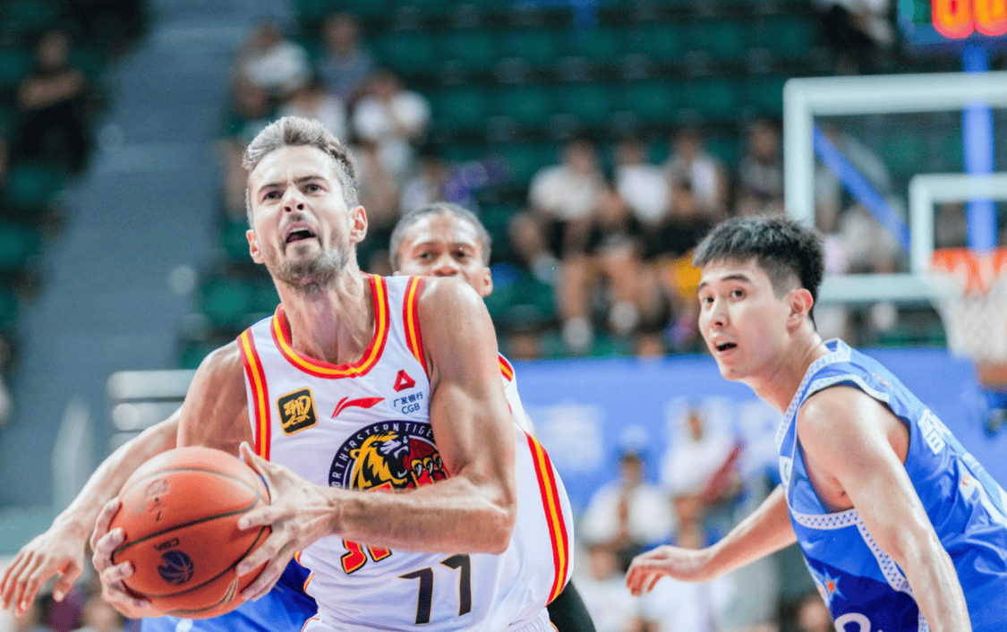 欧预赛比赛神秘外援或将面世 欧预赛比赛神秘外援或将面世