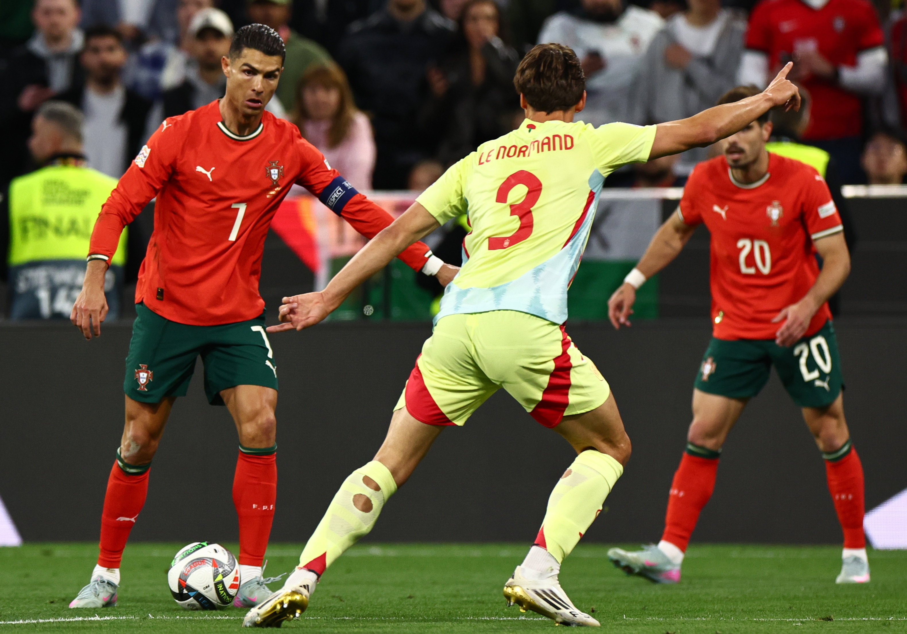 葡萄牙队大获全胜,晋级足球锦标赛 葡萄牙队大获全胜,晋级足球锦标赛