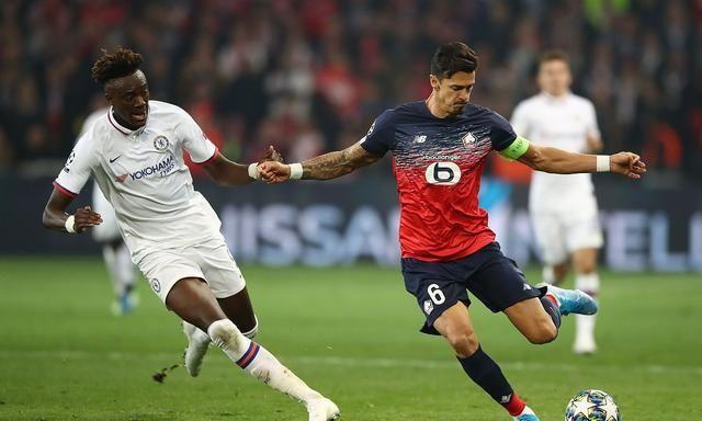 里尔客场力克波尔多,积分榜位居前列 里尔客场力克波尔多,积分榜位居前列