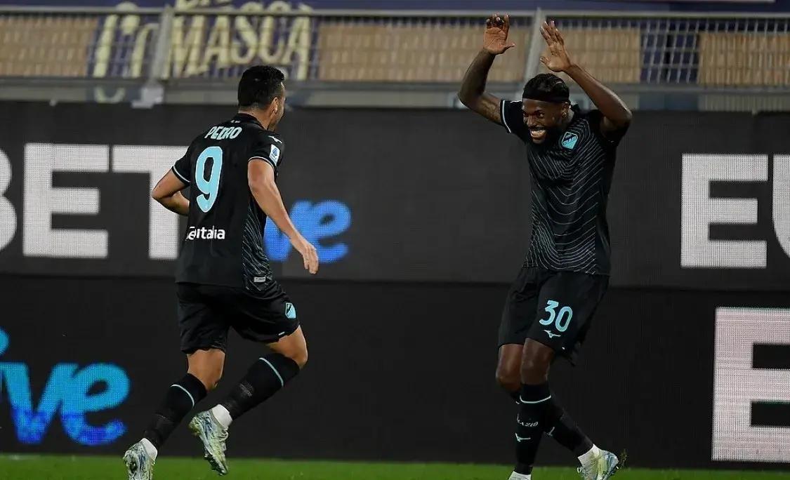 拉齐奥主场不敌佛罗伦萨,球员失误频频 拉齐奥主场不敌佛罗伦萨,球员失误频频