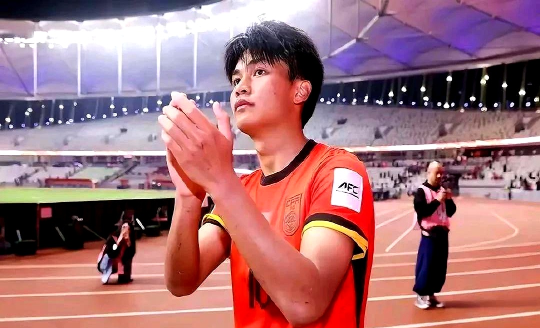 吉尔福特队不败在望，力拼不懈