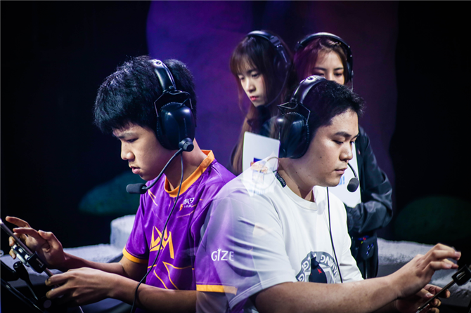 DFM力克MAD，JackeyLove极限生还后反打强强对话入围赛，留下经典瞬间的简单介绍