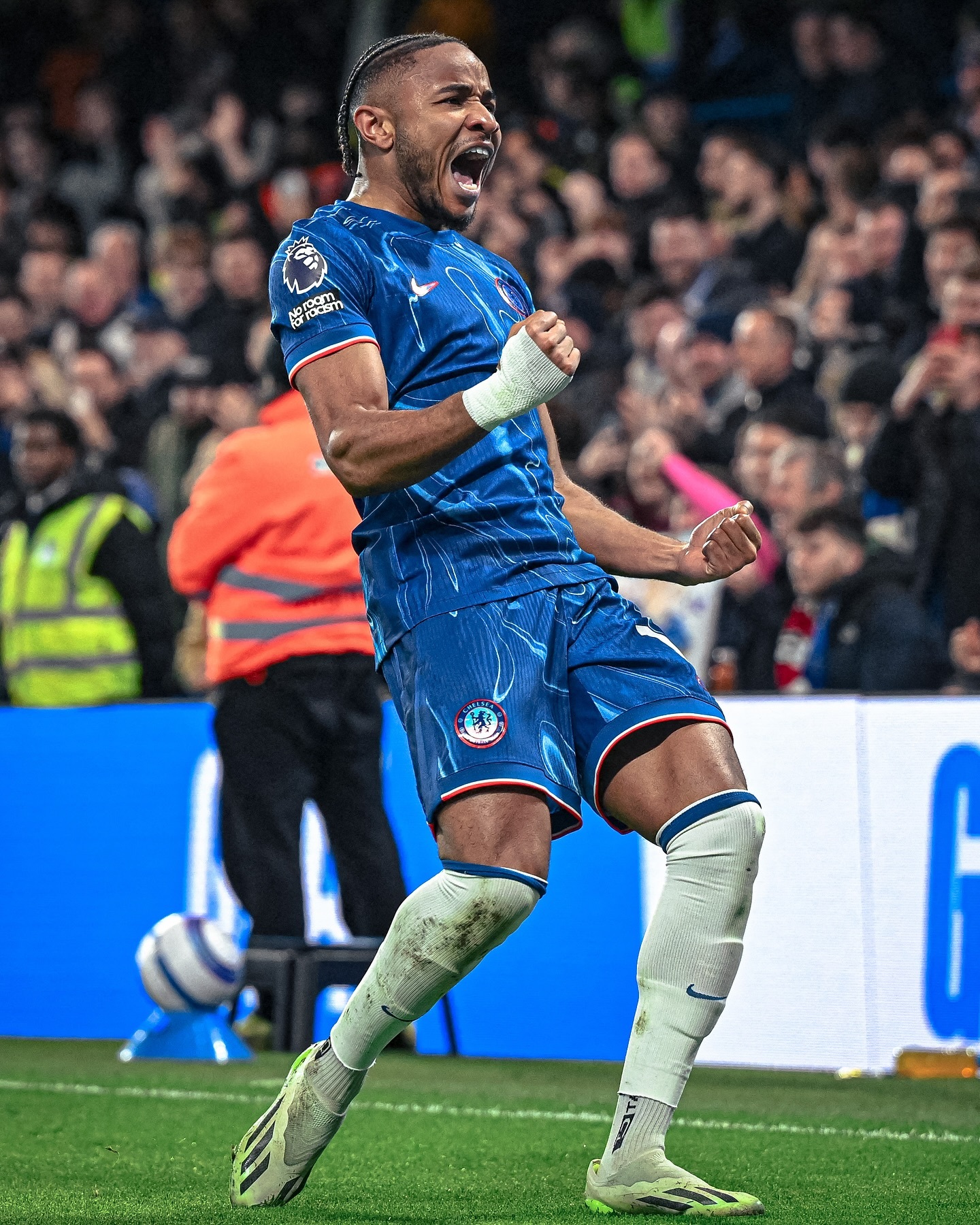 切尔西寻求客场胜利,争夺前四席位 切尔西寻求客场胜利,争夺前四席位