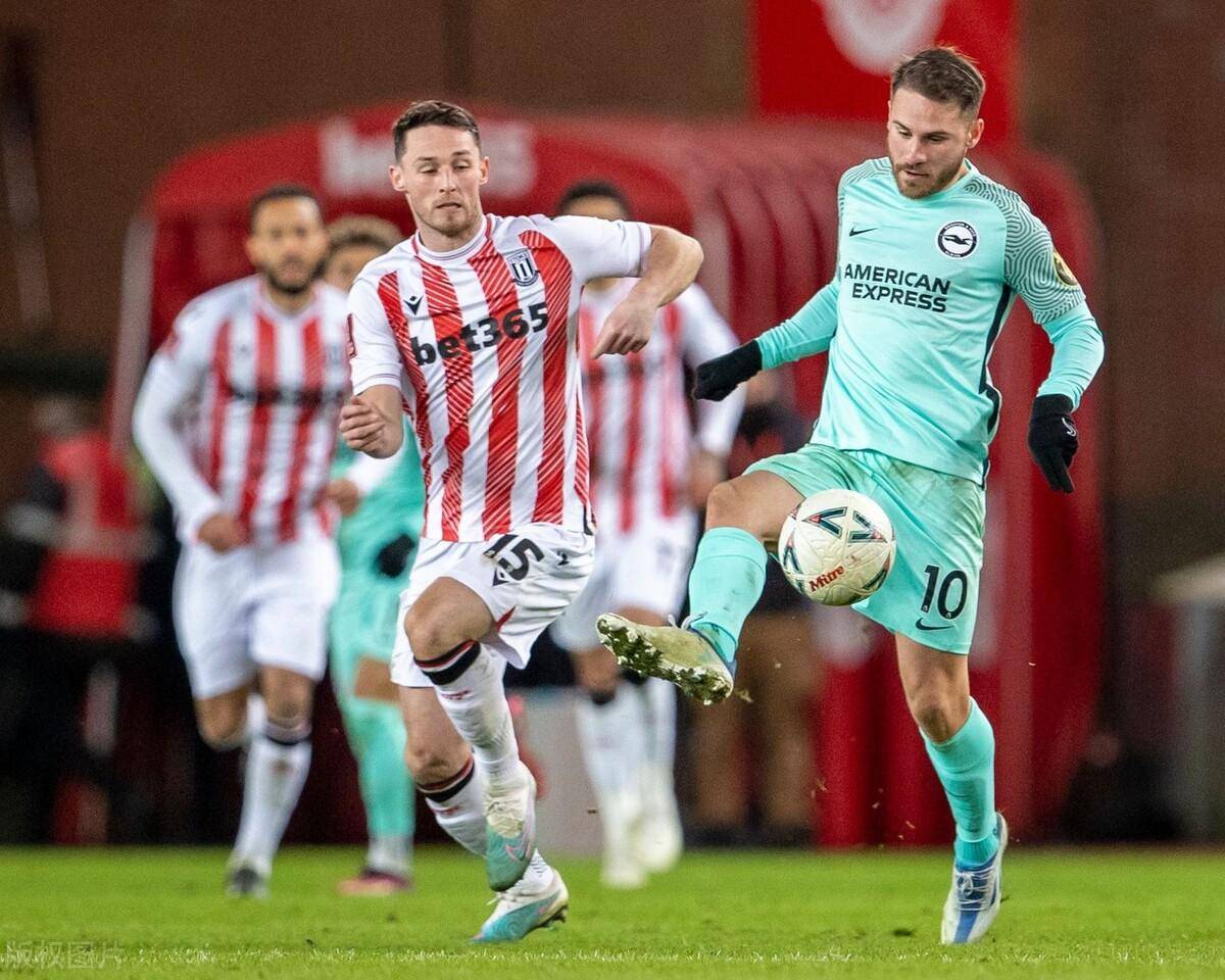 斯托克城主场保持不败,迎接连胜 斯托克城主场保持不败,迎接连胜