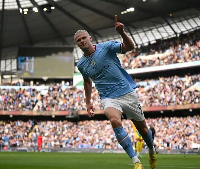 开云下载-罗马后防实力强劲，稳固球队防线的简单介绍