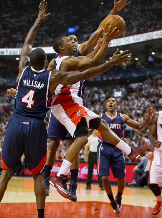 包含猛龙胜老鹰,获得三连胜的词条 包含猛龙胜老鹰,获得三连胜的词条