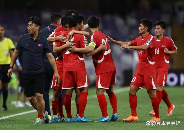 站上巅峰!亚洲足坛领军人物抢头条 站上巅峰!亚洲足坛领军人物抢头条