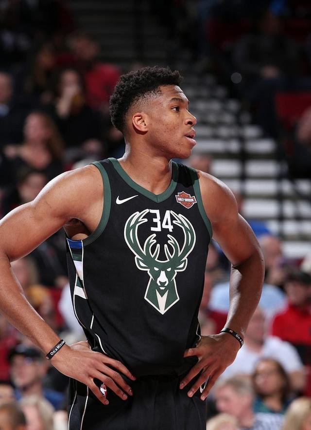 雄鹿力克篮网壮大实力独自力压全联盟,字母哥成赛季MVP大热门 雄鹿力克篮网壮大实力独自力压全联盟,字母哥成赛季MVP大热门