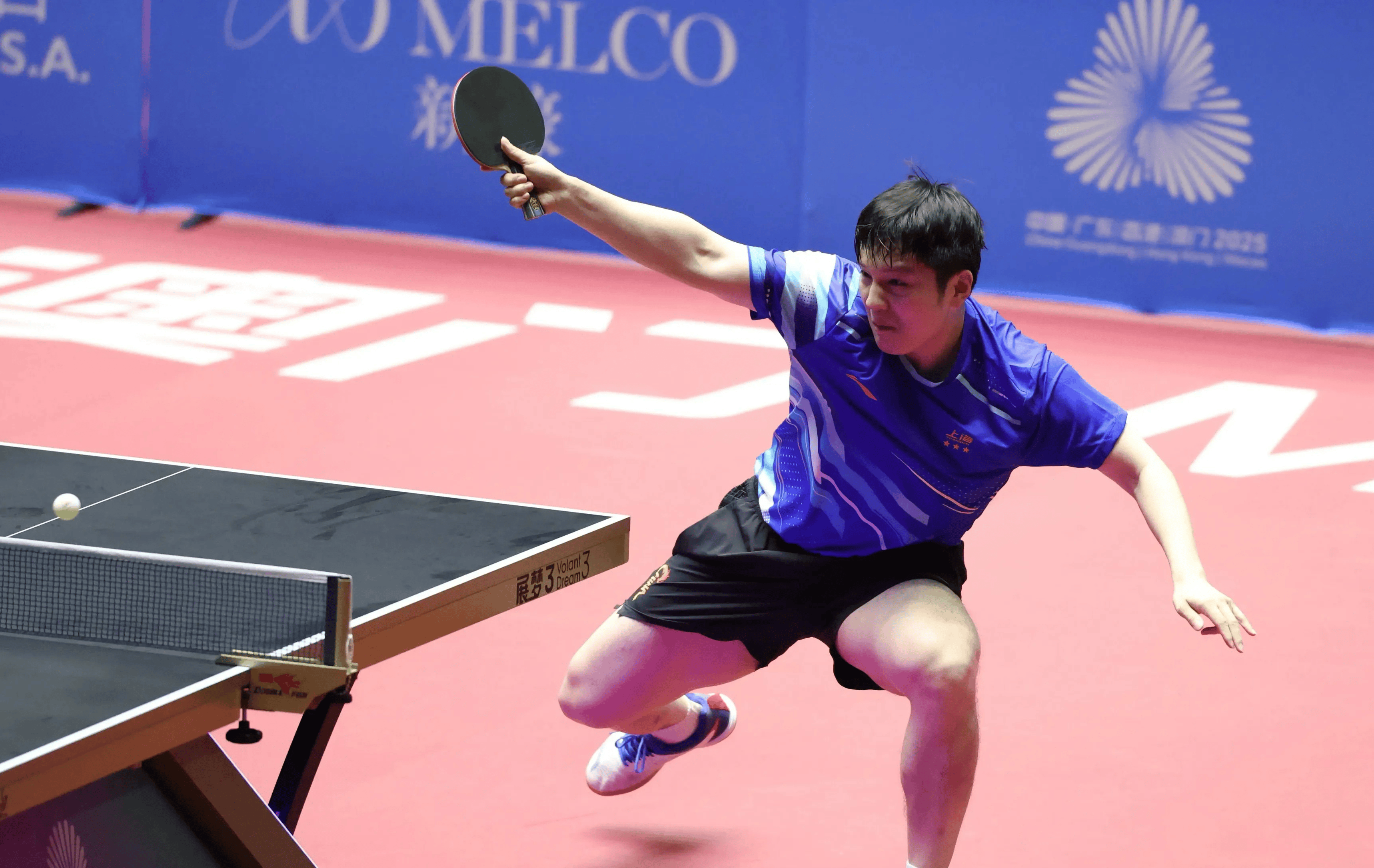 英格兰队险胜韩国队,樊振东点燃赛场 英格兰队险胜韩国队,樊振东点燃赛场