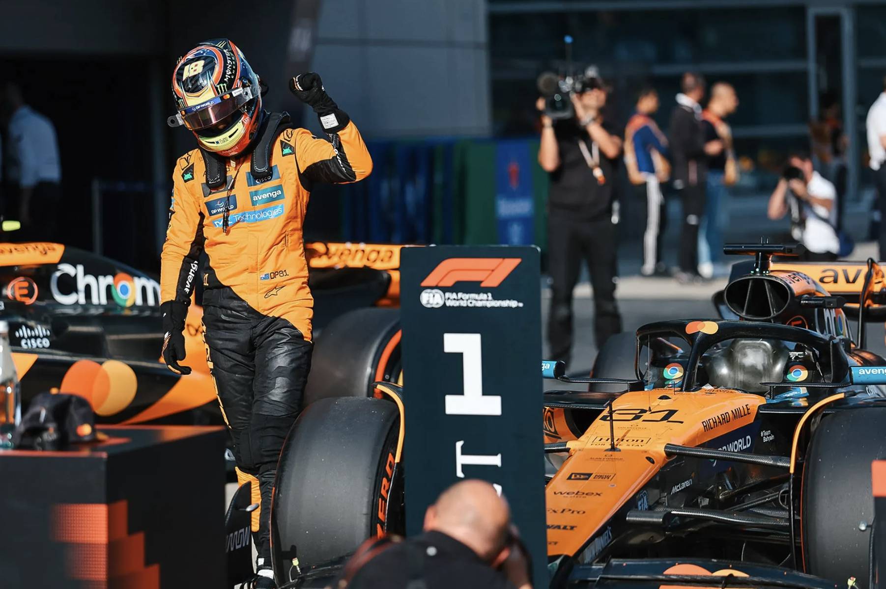 迈凯伦横扫梅赛德斯,诺里斯高光表现的简单介绍 迈凯伦横扫梅赛德斯,诺里斯高光表现的简单介绍