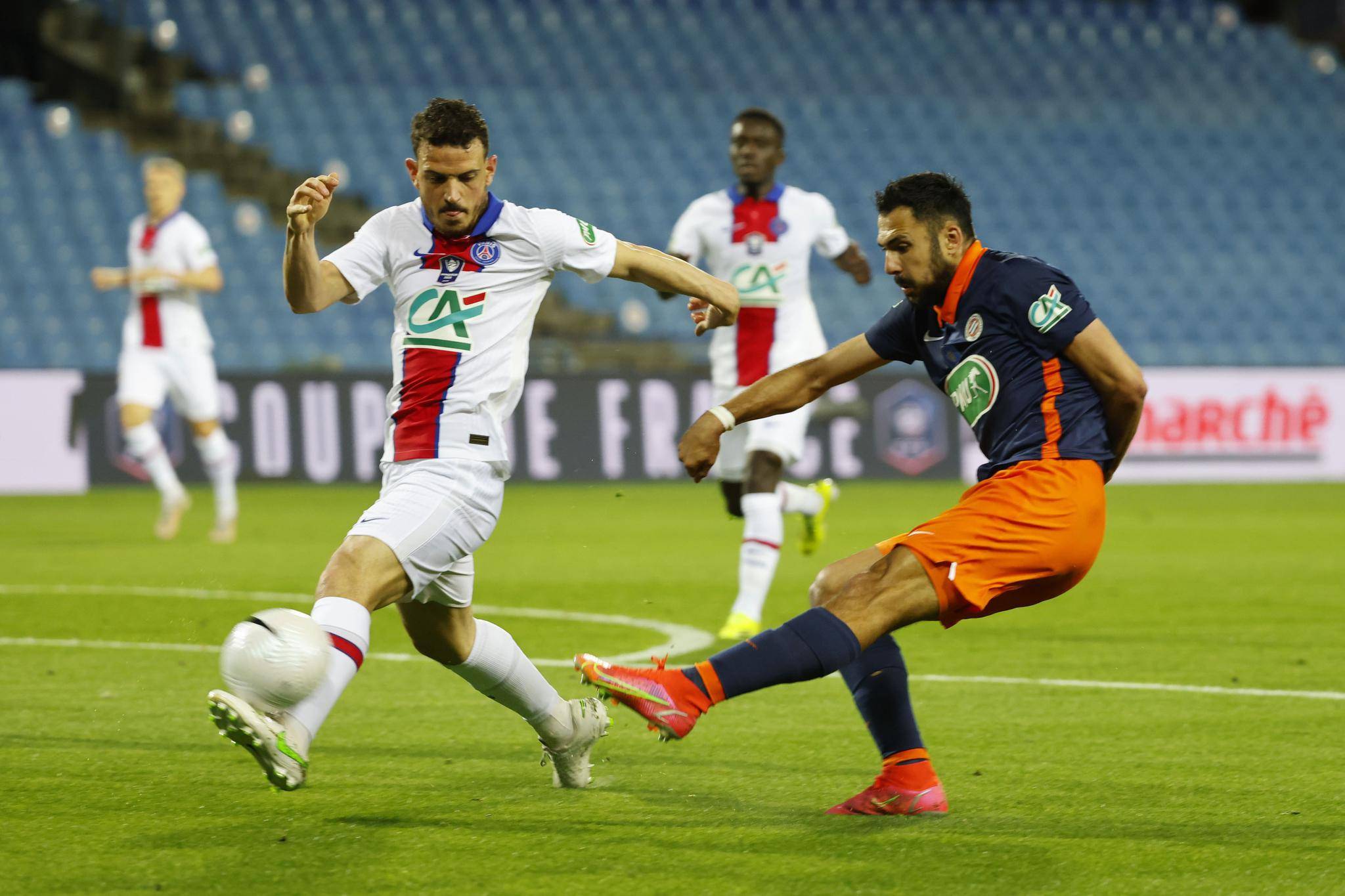 包含法国队轻取葡萄牙队，波尔状态火热的词条