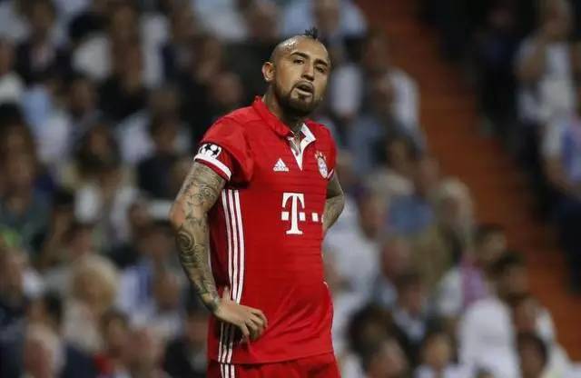 波兰碾压罗马，卡塞米罗点燃赛场