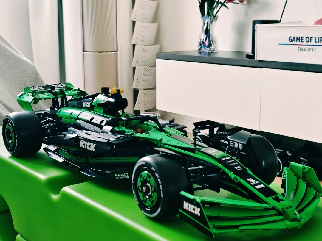 开云体育官方网站-包含索伯车队绝杀红牛二队，塞恩斯状态火热的词条