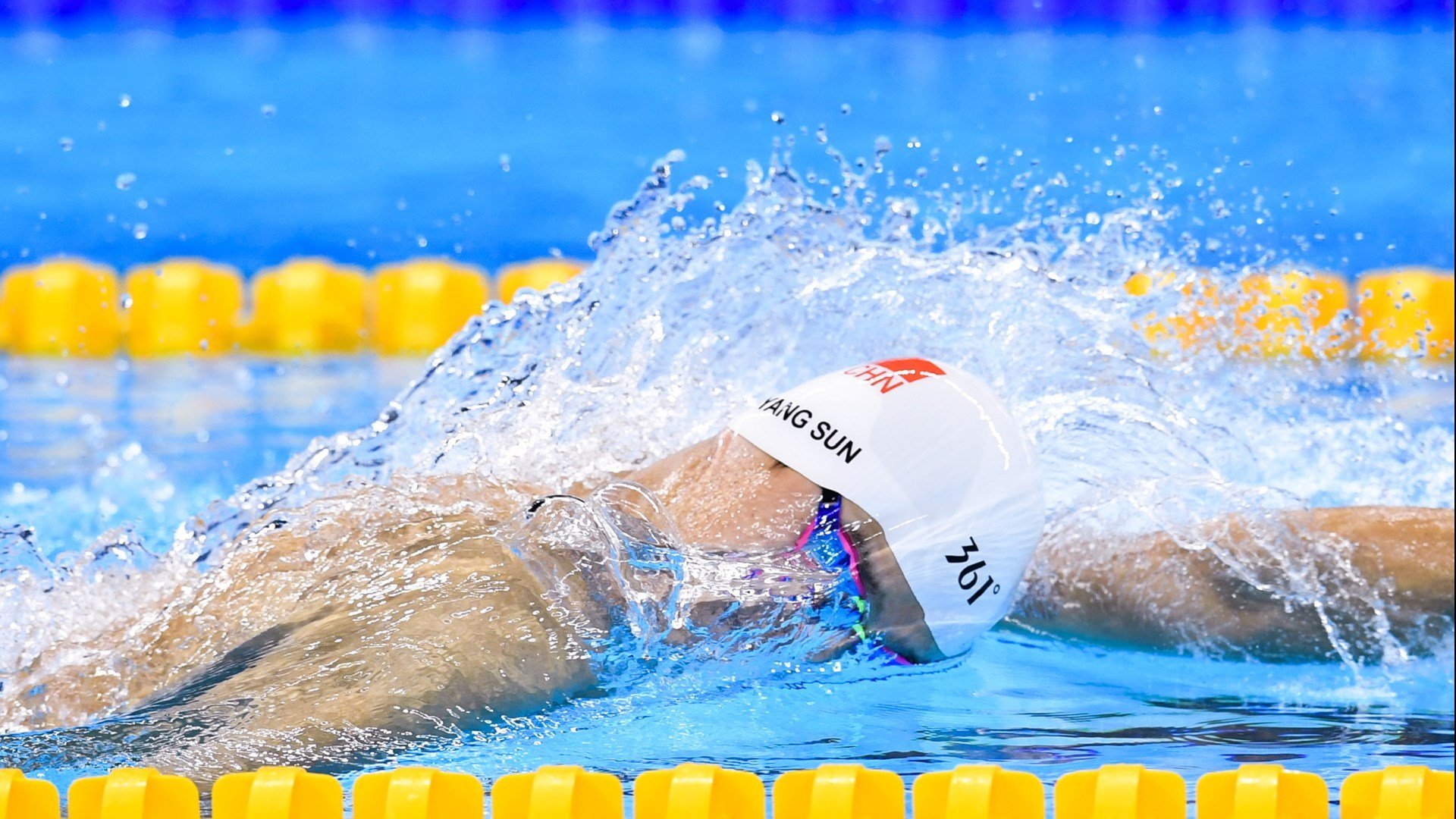 舞台越大越强，范弗利特的东方镜像，广东队如何在鼎沸五棵松带走北京队？